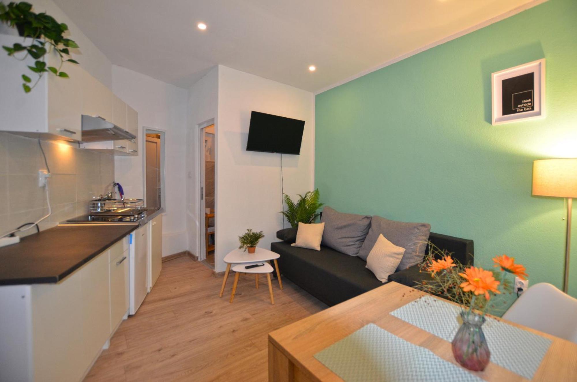 Old Town Indigo Apartment