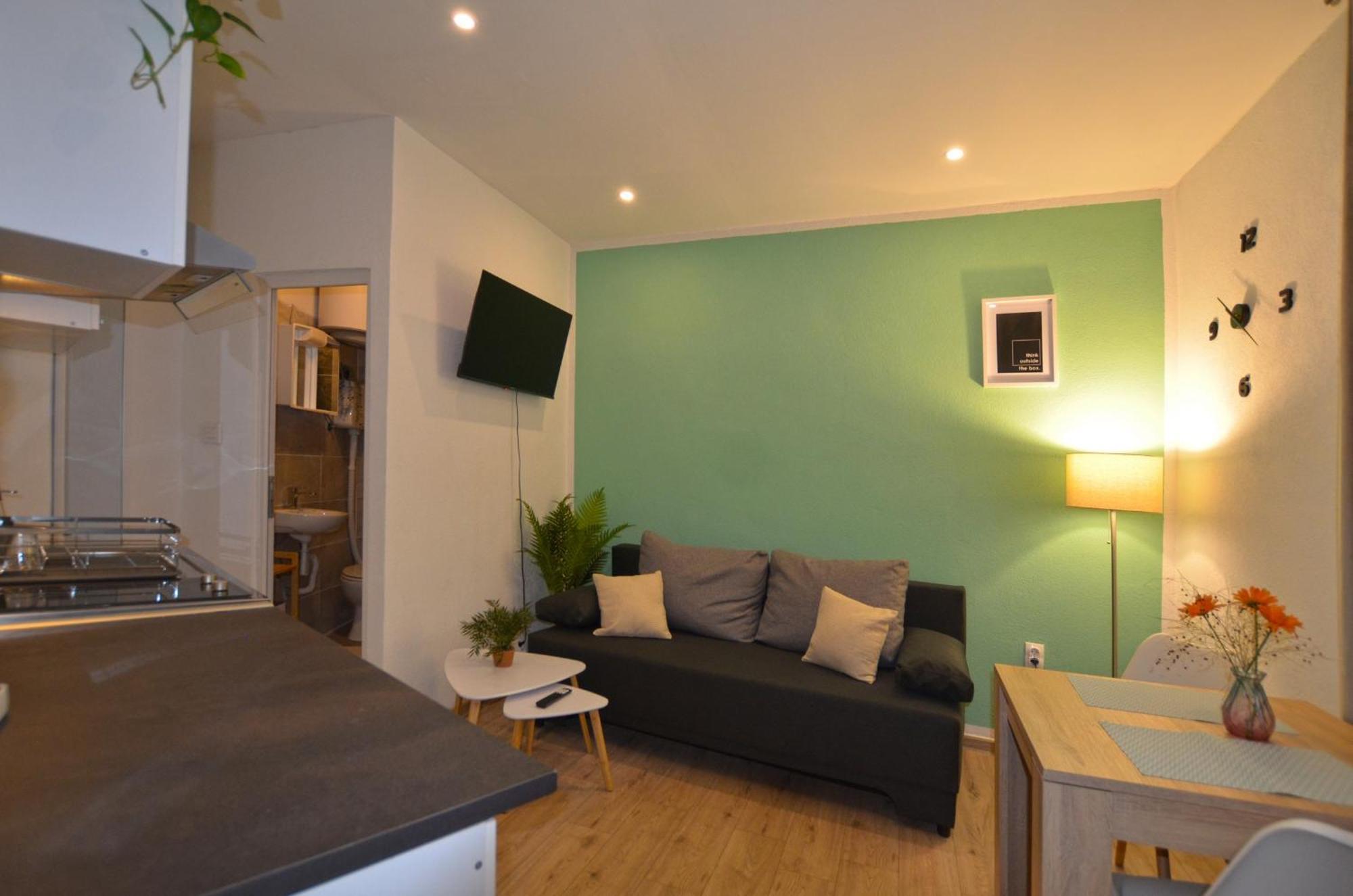 Old Town Indigo Apartment